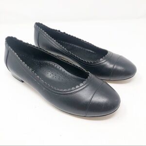 Vaneli Black Scalloped Flats 7
